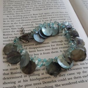 Beach-like Shell Bracelet